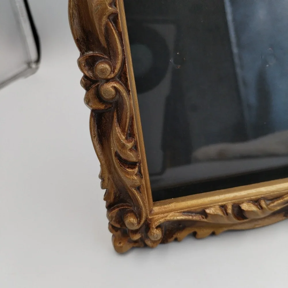 Vintage Ornate Gold Picture Frame 5x7 Baroque Rococo Scroll Resin Tabletop Wall